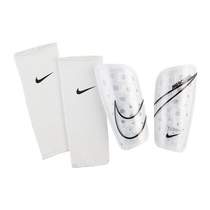 Białe ochraniacze piłkarskie Nike Mercurial Lite SP2120-104