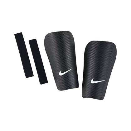 Czarne ochraniacze piłkarskie Nike J Guard CE SP2162 010